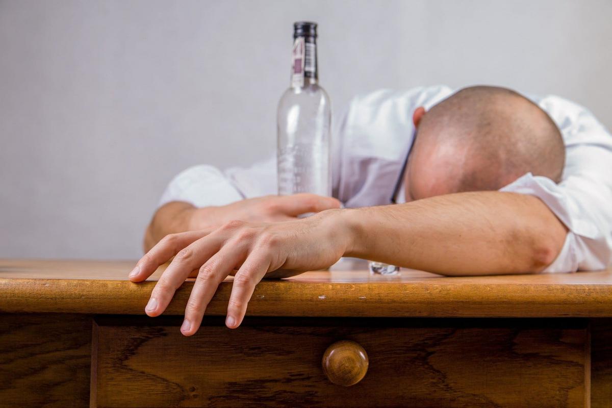Почему алкоголь становится нашим порочным другом? | Москва | Центр Mypsyhealth