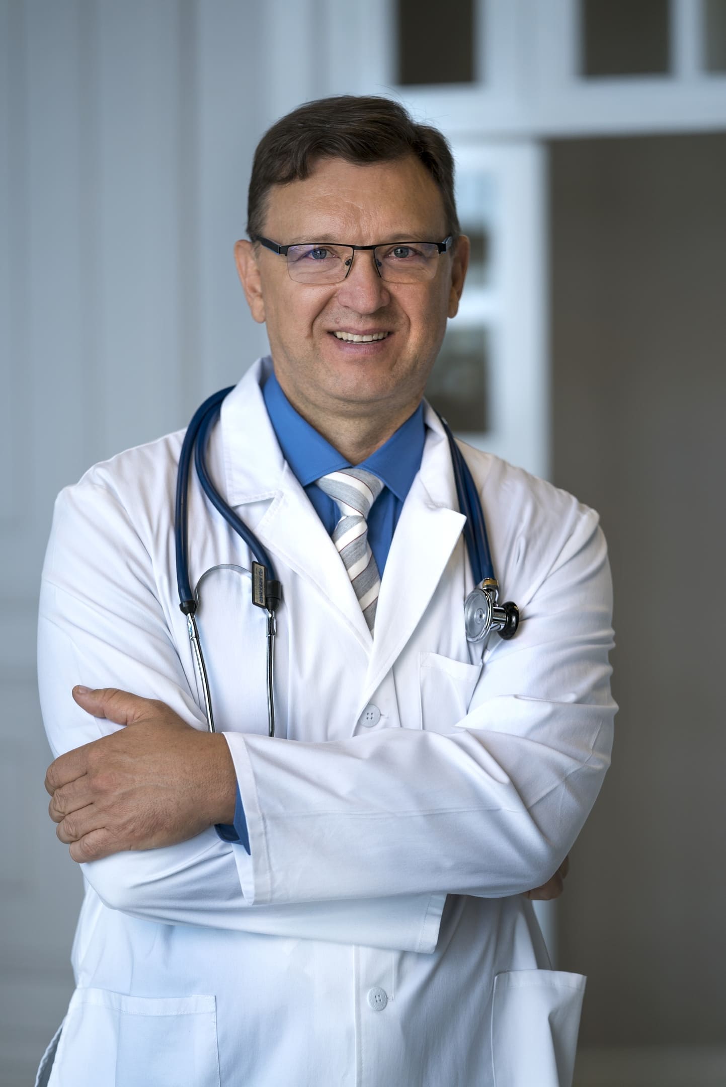 Иманбаев Эркен Мадимарович, главный врач клиники Профессиональная медицина и эксперт Центра психического здоровья и анонимной помощи Mypsyhealth - Майпсихелс